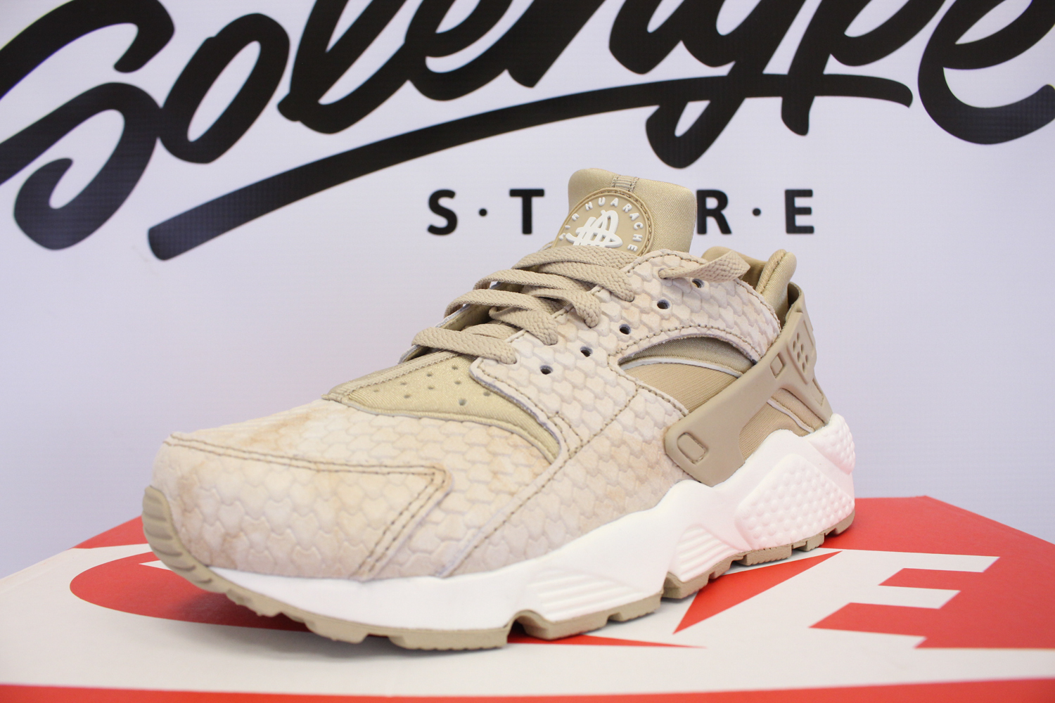 NIKE Damenschuhe AIR HUARACHE RUN PREMIUM LINEN SNAKE SAIL TAN KHAKI SNAKE LINEN 683818 201 SZ 5 ae03d1 NIKE Damenschuhe AIR HUARACHE RUN PREMIUM LINEN SNAKE SAIL TAN KHAKI SNAKE LINEN 683818 201 SZ 5 ae03d1