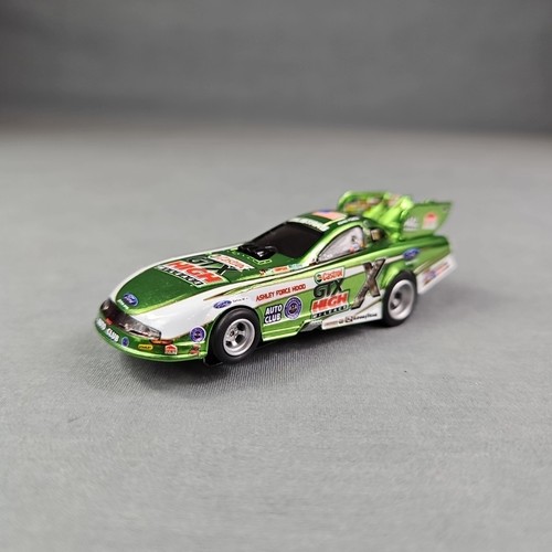 Auto World AFX CASTROL GTX JOHN FORCE FUNNY CAR SLOT CAR CHROM GRÜN