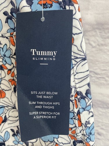 Pantalones capri Charter Club para mujer nuevos con etiquetas adelgazantes abdomen estampado floral Bristol talla 12 - Imagen 4 de 8