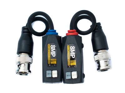 2x UTP Kabel 10 cm Screw Lock zu BNC Stecker für HD Kameras Adapter in Schwarz