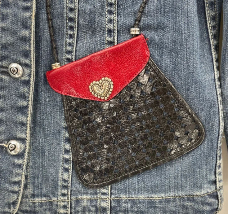 Chaqueta vaquera mediana Brighton vintage para mujer, detalles de cuero genuino, corazones Foto 2 de 4