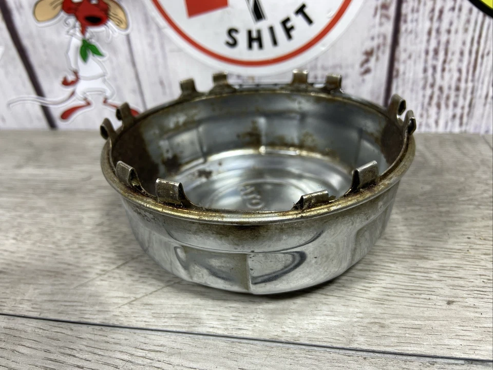 Tapacubos central de metal con logotipo rojo para camioneta Toyota T100 86-94 4 corredores OEM Foto 4 de 4