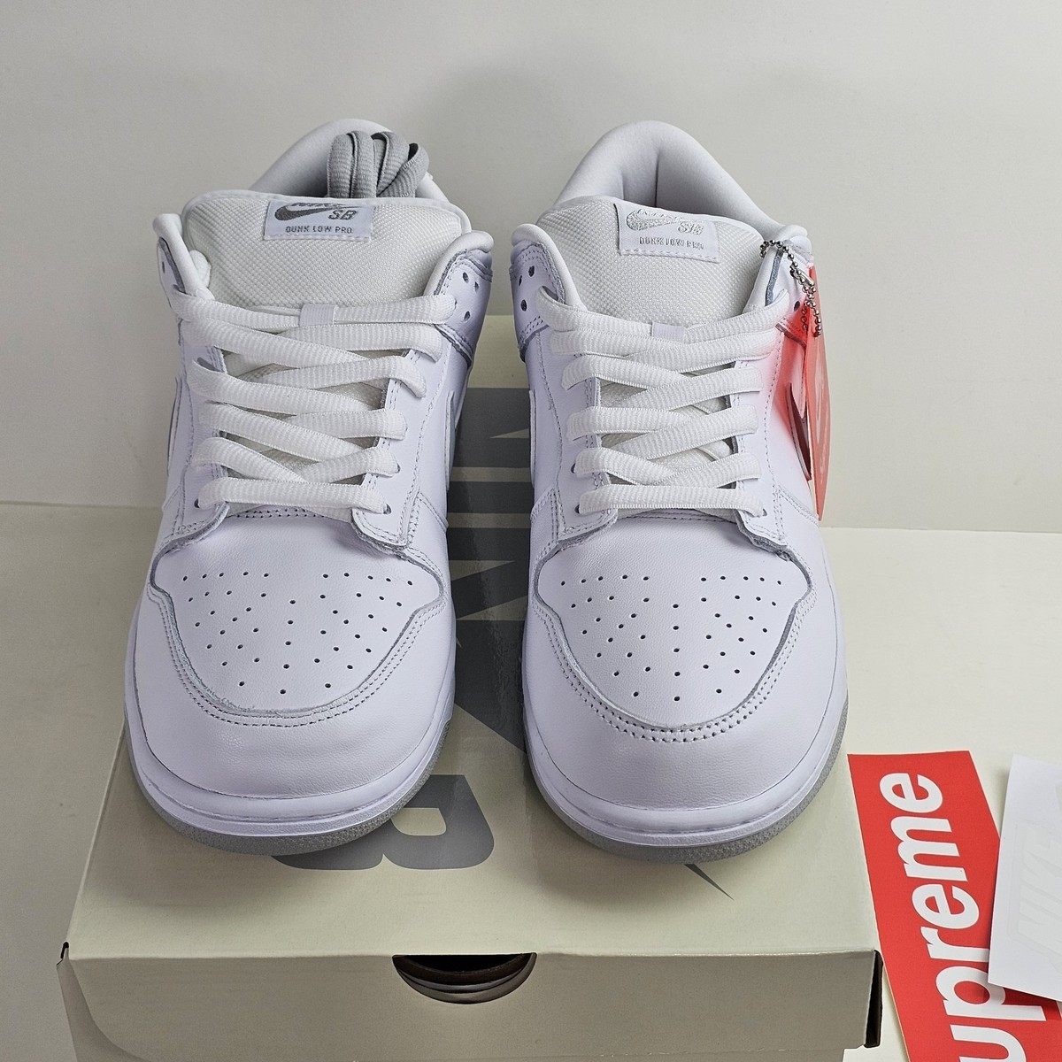 Nike SB Dunk Low x Supreme 94 White Men's Size 11 HQ8487-001 New