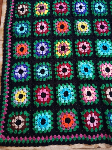 Manta cuadrada abuela ganchillo a mano vintage tiro afgano colorido 48"x68" - Imagen 4 de 4