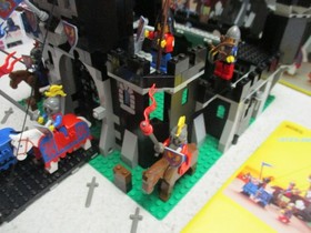 LEGO CASTLE BLACK MONARCH'S CASTLE 6085 VINTAGE 100% COMPLETE W/ MANUAL & BOX
