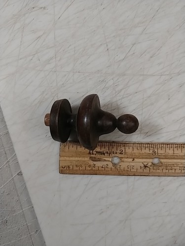 10 ASSORTED CLOCK / FURNITURE FINIALS - Picture 5 of 6