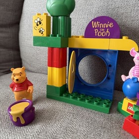 LEGO Duplo 2984 Disney Winnie the Pooh &lsquo;n Piglet&rsquo;s Honey Hunt Building Block Set