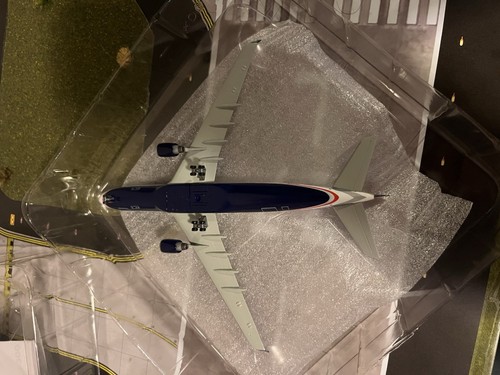 1/400 Dragon Wings US Airways A330-300 - Picture 6 of 8