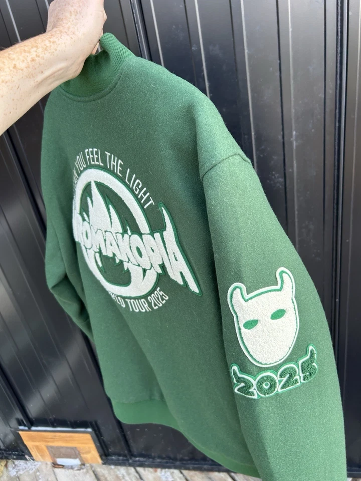 Chaqueta universitaria Chromakopia (con pasadores) Foto 3 de 4