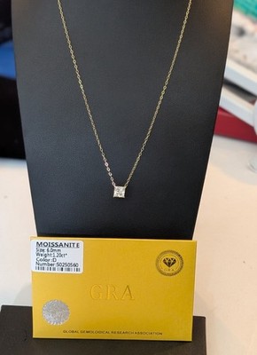 Halskette mit Moissanit-Anhänger im Prinzessschliff 1,20 kt. Gold über massiv Sterling 