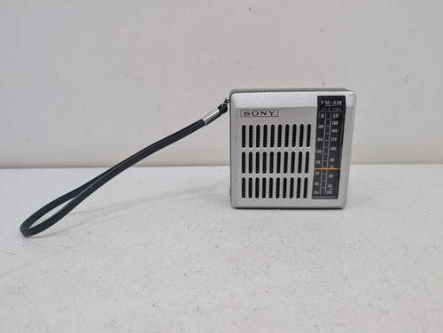 Vintage Sony TFM-3700W AM/FM Solid State Radio Silver Tested and Working Japan