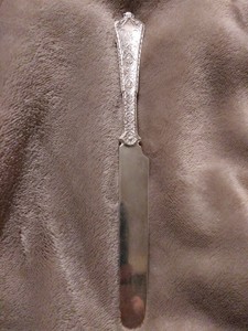 Antique-Tiffany-amp-Co-Persian-Pattern-Sterling-Silver-Breakfast-Knife-8-1-8-034-1