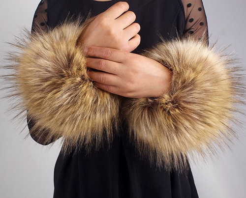 新品 Ron Herman 購入 THROW Racoon Arm Warmer 新品 Ron Herman 購入 THROW Racoon Arm Warmer