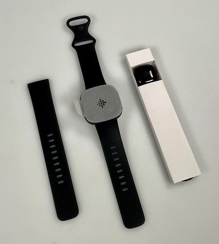 Fitbit Versa 4 Fitness Smartwatch - Black - NEW (box has been opened) - Picture 3 of 5