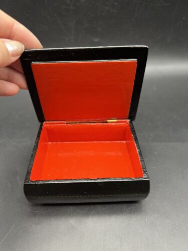 Vintage Hand Painted FairyTale Russian Trinket Jewelry Box Lacquered Signed - Picture 3 of 8