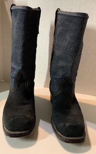 blue jean cowboy boots