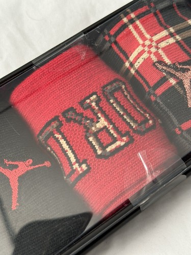 NIKE AIR JORDAN CREW SOCKS 3-Pack Gift Set Big Kids Obsidian Size 9-11 BJ0551 ZZ - Picture 3 of 6
