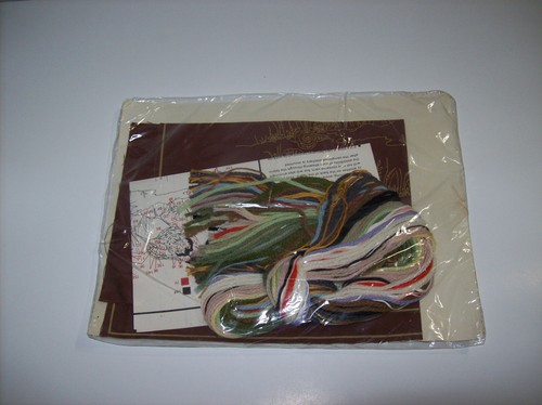 2x Vintage Embroidery Kits THE CREATIVE CIRCLE, Seascape MerryGoRound Sandpipers - Picture 3 of 5