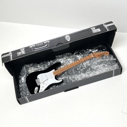 Axe Heaven Fender Stratocaster Classic Guitar Display Model Strat Clapton Stevie - Picture 3 of 9