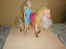 Barbie Pferd Tawny J9488 mit Funktion und Barbie Puppe Mattel 2006