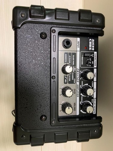 Roland Micro Cube Gitarrenverstärker schwarz gebraucht - Bild 2 von 7
