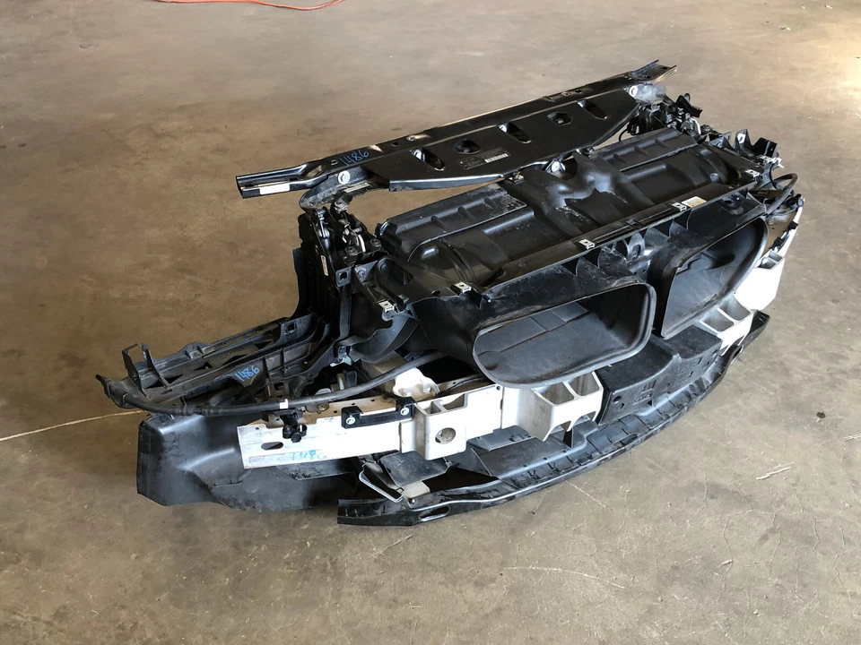 13 14 15 Marco de soporte de núcleo de radiador delantero BMW F06 F12 F13 650i 4,4 L 1486 OEM Foto 2 de 4