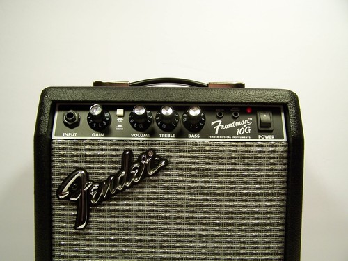 Amplificador de práctica de guitarra Fender Frontman 10G Amp PR 357 28 vatios - Imagen 11 de 12