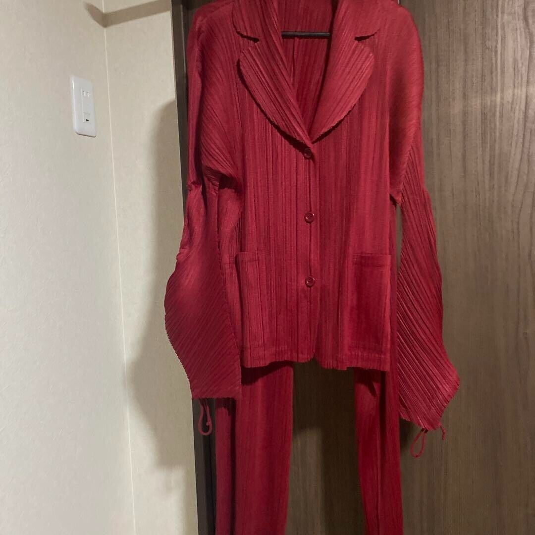 Foto 1 di 15