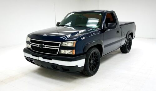 2007 Chevrolet Silverado 1500 Silverado Short Bed Pickup