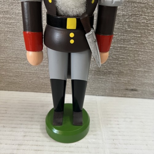 VTG Expertic Erzgebirge Handmade Wooden Hunter Nutcracker w/ Knife 11" Germany - Picture 10 of 15