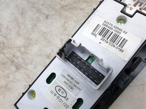 Hyundai I40 Electric Window Switch Right Off Side Front 2015 93570-3Z050  - Picture 3 of 11