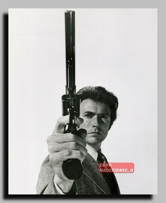 CLINT EASTWOOD BRANDISHING HIS .44 MAGNUM IN /"DIRTY HARRY/" 8X10 PHOTO MW108
