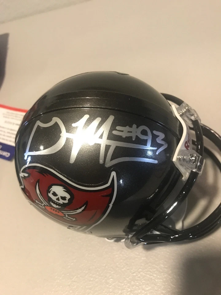 Minicasco firmado por Gerald McCoy Tampa Bay Buccaneers PSA/DNA Foto 2 de 4