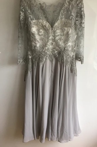 VENI INFANTINO DRESS SIZE 14 IN PLATINUM AND IVORY NEVER WORN- SIMPLY STUNNING - Picture 15 of 16