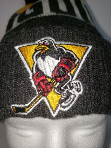 CCM Pittsburgh Penguins Mens Cuffed Beanie Knit Hat with Pom Pom - Picture 5 of 8