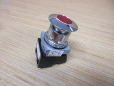 Siemens 52PP2L2A Illuminated Push/Pull Button W/ 52AAIL2, 52BJK