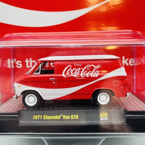 M2 Machines 1:64 Coca-Cola 52500-A35 1971 Chevrolet Van G10 Chase Vehicle NEU! - Bild 2 von 3