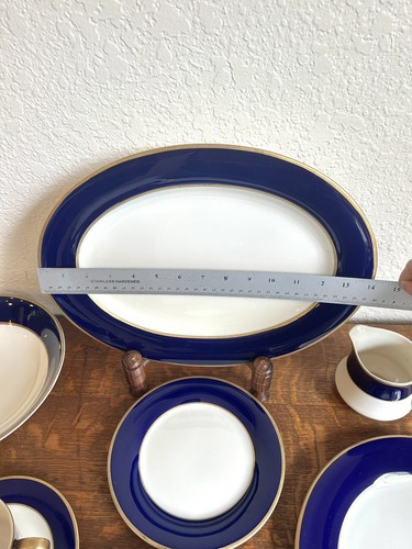 VINTAGE ROYAL CASTLE IVORY CHINA COBALT BLUE LARGE SET TEACUPS SAUCERS BOWLS - Picture 8 of 20