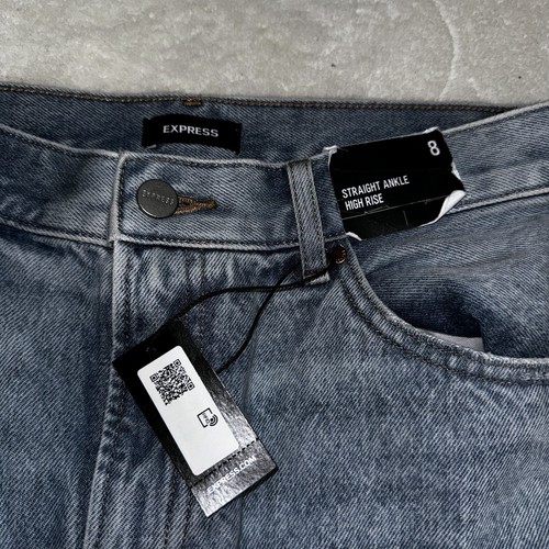 Womens Express Jeans Short Straight Ankle High Rise Distressed Light Wash Size 8 - Picture 2 of 8