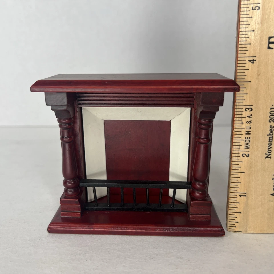 Chimenea miniatura para casa de muñecas caoba escala 1:12 una pulgada Foto 2 de 4
