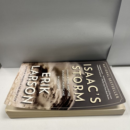 Isaac’s Storm by Erik Larson (PB, 2000) - Very Good - Hurricane History - Picture 3 of 16