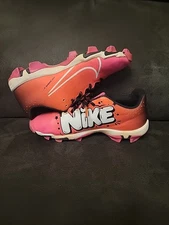 Girls Nike Softball Diamond Baseball molded Cleats Pink  sz 5y