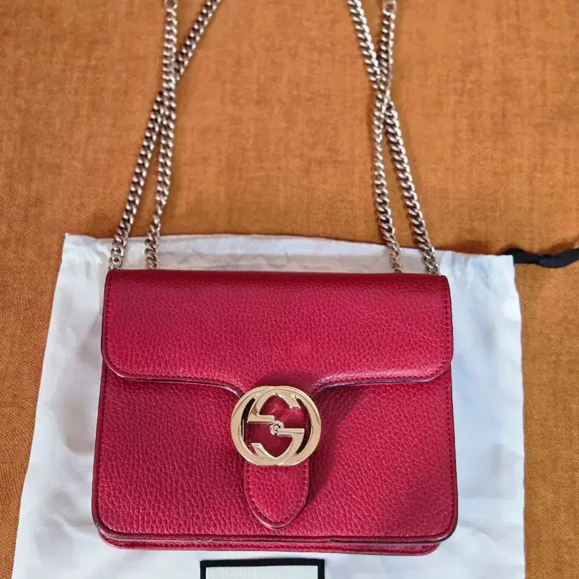 Gucci Interlocking Chain Bag Small Red - Authentic - image 9