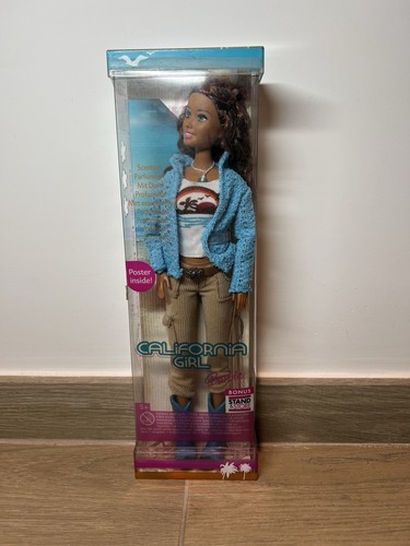 MATTEL H2234 BARBIE CALIFORNIA GIRL SUMMER RARE 2004 ASST G8670 - NEW!! - Foto 1 di 8