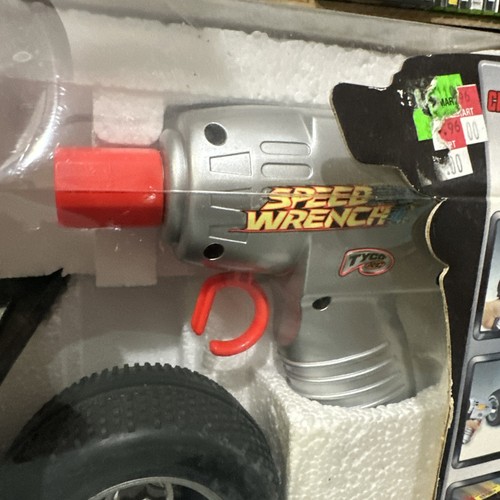 New Tyco R/C Speed Wrench 3 in 1 OffRoad, HotRod, Racetruck Mattel Wheels NEW - Picture 3 of 4