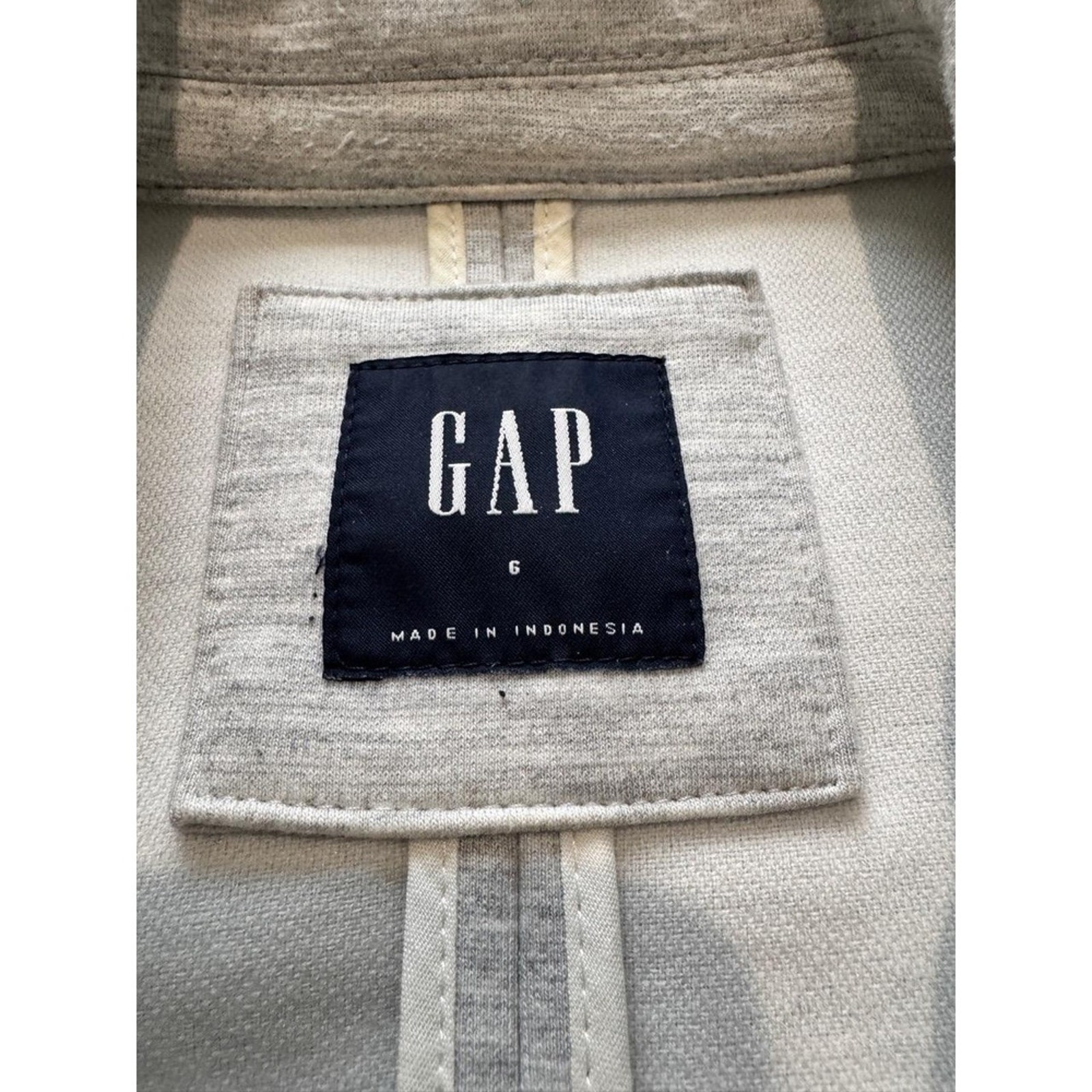 GAP Heather Gray Single Button Notched Lapel Fren… - image 4