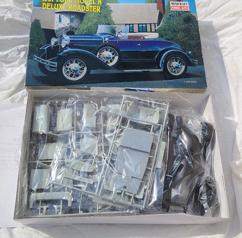 Minicraft Models 1931 Ford Model A Deluxe Roadster 1:16 Scale 1997 New Open Box - Picture 10 of 17