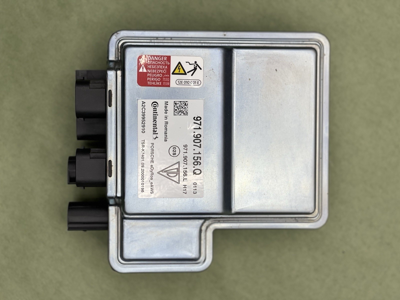 Lamborghini URUS OEM 971.907.156.Q Control Unit Module ECU