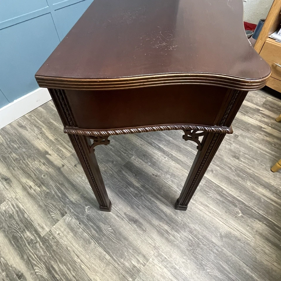 "Mesa consola The Palmer Home Collection Chippendale caoba - 56"" X 19"" x 30""" Foto 3 de 4