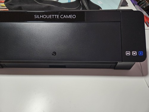 Silhouette Cameo 4 Plotter + 2 Schneidematten + Matten-Führung + Zubehör - Bild 12 von 23
